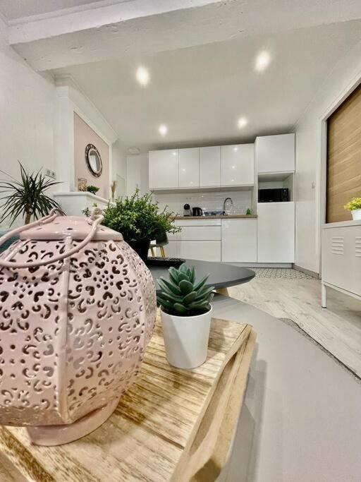 Joli Studio Cozy Tout Equipe Hyper Centre Сент Екстериор снимка