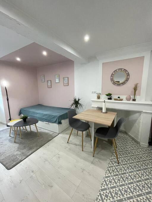 Joli Studio Cozy Tout Equipe Hyper Centre Сент Екстериор снимка